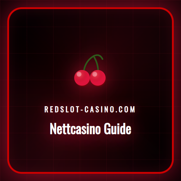 Person som leser en online nettcasino guide på en laptop med spillkort og sjetonger i bakgrunnen.