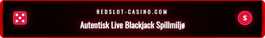 Et nærbilde av et live blackjack-bord med en dealer som deler ut kort til spillere.